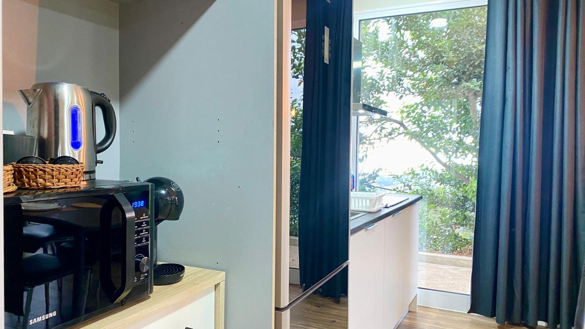 Studio Geek Villa - Open Space - 5M From 5 Top Attractions - Pool All Year Round, Dining Pergola, Barbecue - Funchal Matrix Holiday Home エクステリア 写真