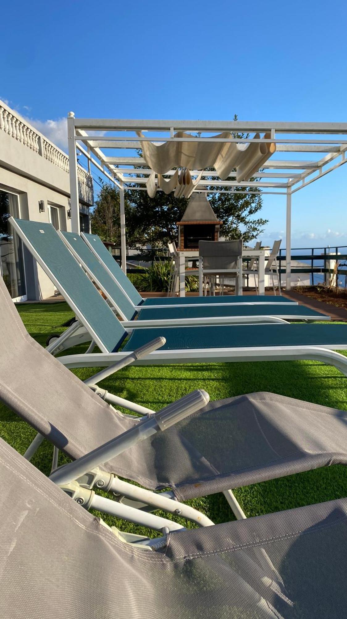 Studio Geek Villa - Open Space - 5M From 5 Top Attractions - Pool All Year Round, Dining Pergola, Barbecue - Funchal Matrix Holiday Home エクステリア 写真